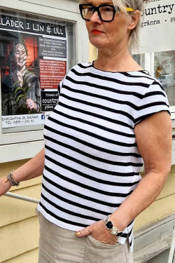 Jumper Tess KORT ÄRM 70 lin/30 ecobomull -randig-