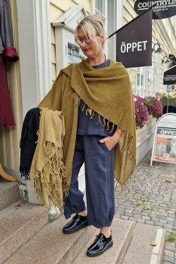 S J A L   med fransar. 50% lin / 50% ull -välj färg-