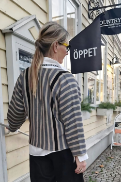 Kofta med ränder -grå/natur/ SVART