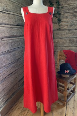 Hängselklänning 100% lin  -klarröd-   STYLE: kofta med fickor -svart- 