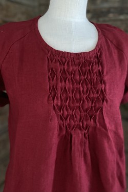 Klänning med smock 100% lin -röd-  STYLE: med långskjortan LC 18-10 -svartrandigt- & handgjort halsband kort -svart/röd- länk, berlockhjärta -rött-