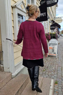 Kofta Lottie lång  70 lin/ 30 ecobomull -vinröd-