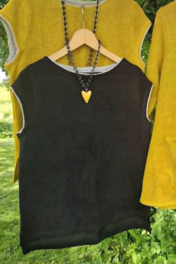 Jumper Tess KORT ÄRM 70 lin/30 ecobomull -svart/naturkant-