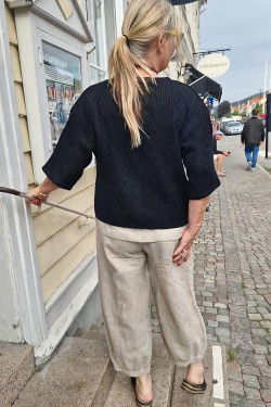 K O F T A  med vid ärm -svart-