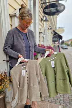 Kofta med fickor Karin  70 lin/ 30 ecobomull -natur-