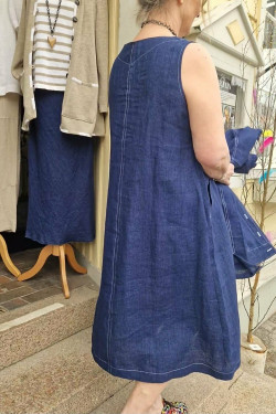 Klänning Debbie 100% lin -jeansblå/vita sömmar-